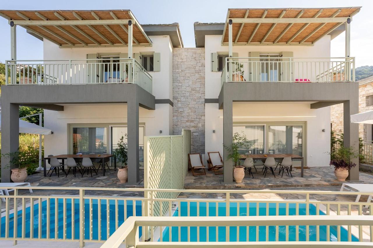 Sea And Sun Luxury Pools' Villas Chorefton Exterior photo