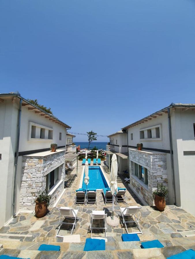 Sea And Sun Luxury Pools' Villas Chorefton Exterior photo