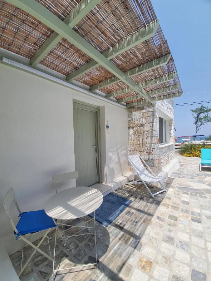 Sea And Sun Luxury Pools' Villas Chorefton Exterior photo