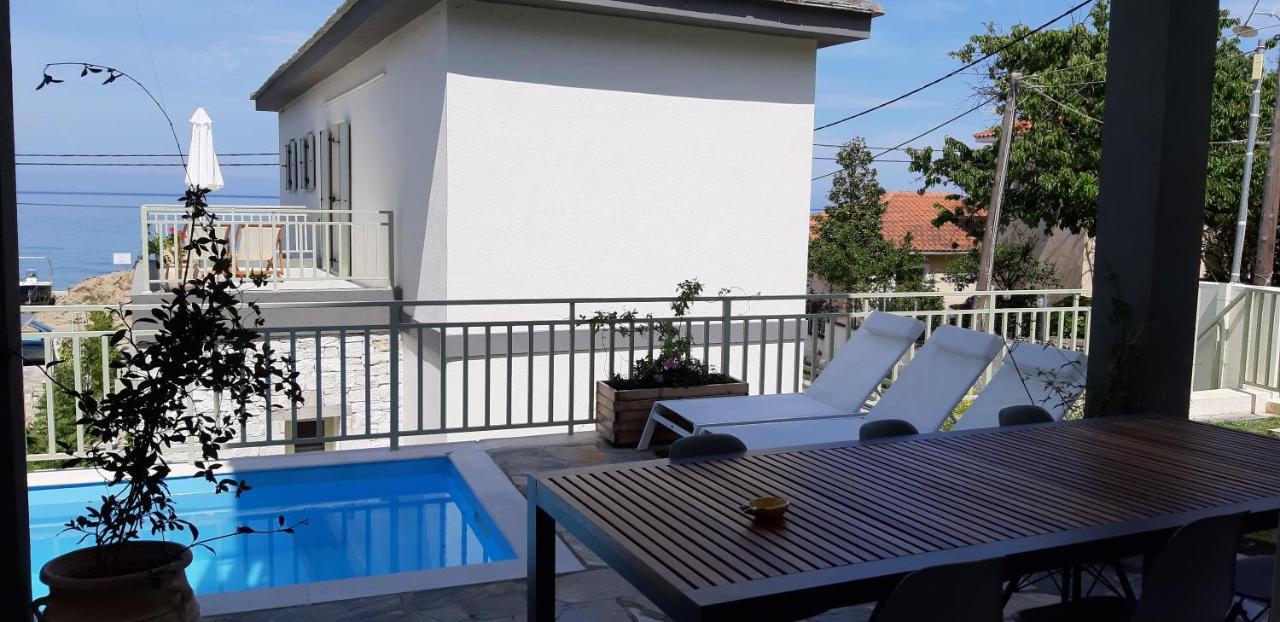 Sea And Sun Luxury Pools' Villas Chorefton Exterior photo